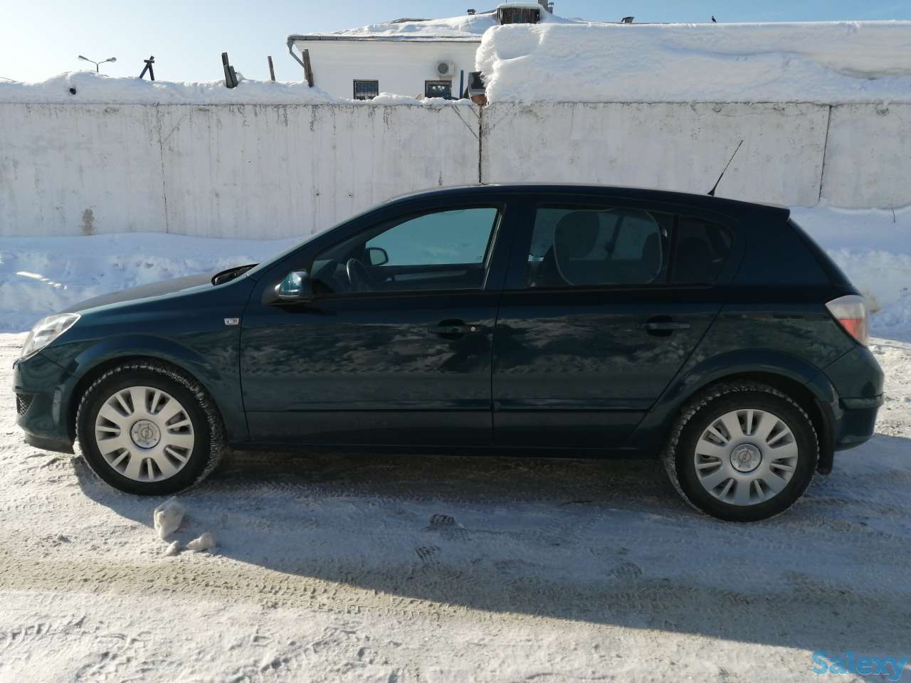 Опель Астра J 2007г. Opel Astra, фотография 3