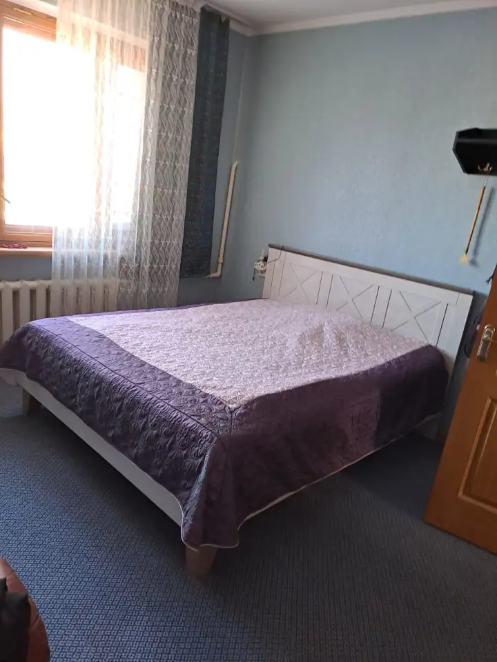 Двуспальная кровать, фотография 1