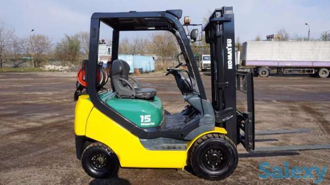 Komatsu вилочный погрузчик, фотография 1