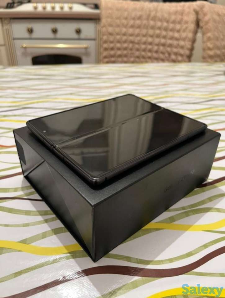 Samsung Z fold2 (256 Гб.), фотография 1