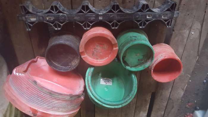 Куплю Заглушки Колпачки пластиковые от трубопроводов, Соединительная муфта ПНД, ПНД Канистры Флаконы Трубы, трубку гофру, фотография 1