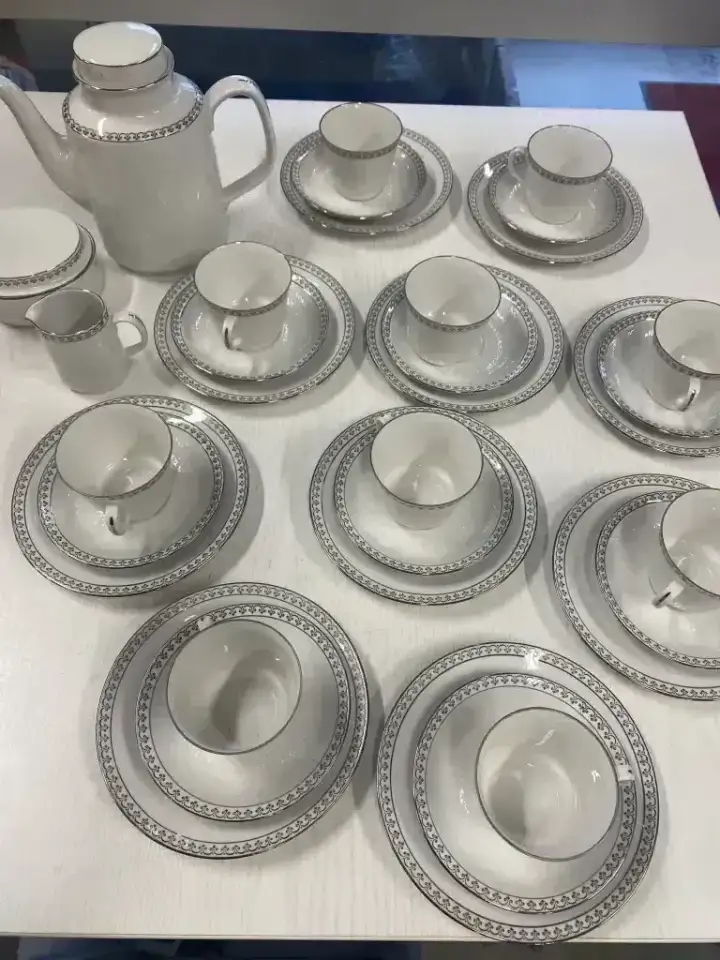 Фарфоровый винтажный сервиз, фотография 1