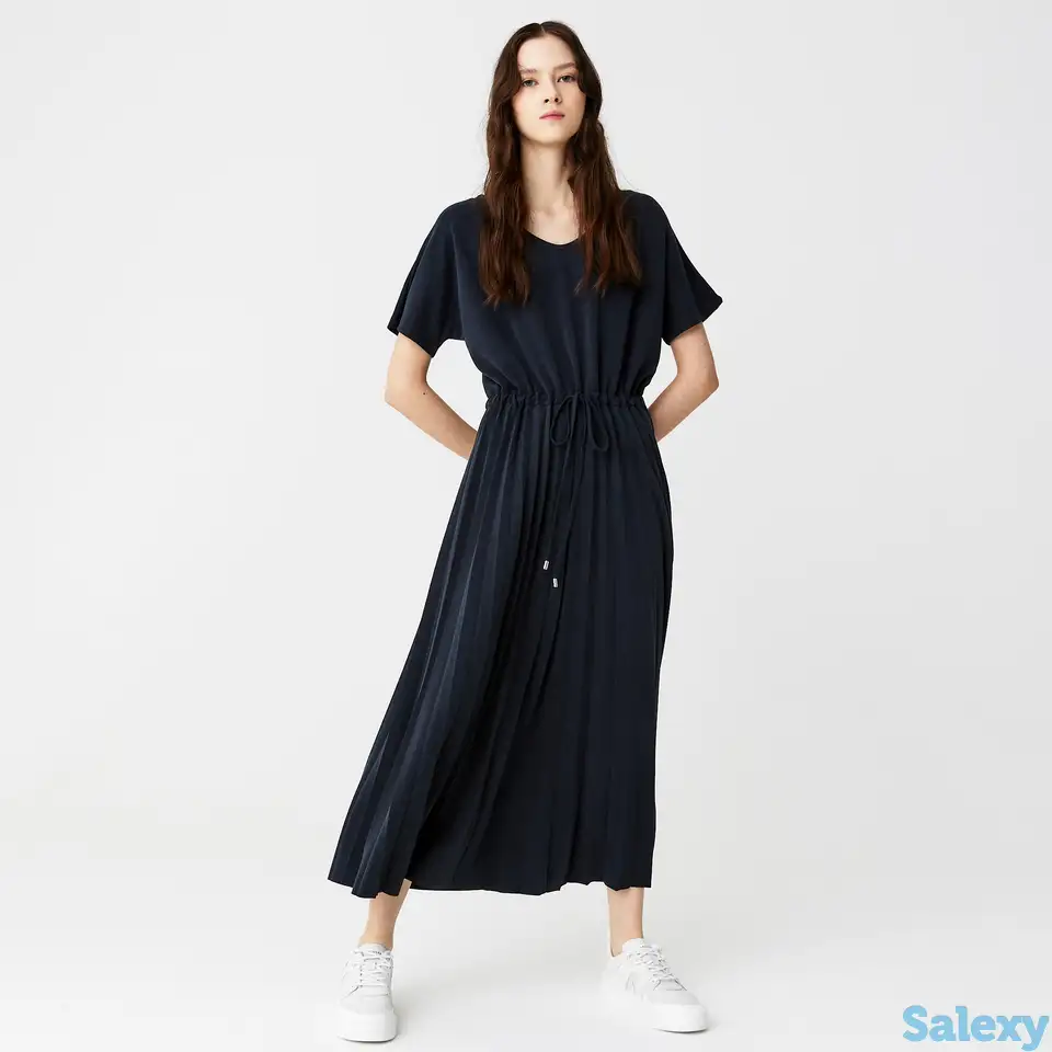 Женское платье lacoste  короткими рукавами, фотография 1