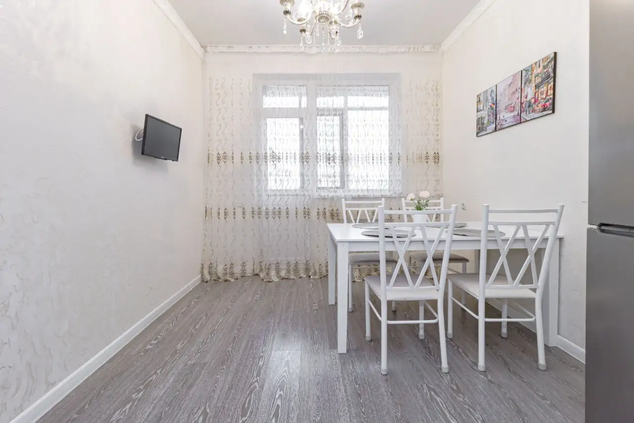 Апартаменты рядом с Абу даби плаза, улица Туркестан, 10, фотография 20