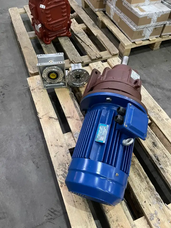 Мотор-редукторы планетарные тип МП3, фотография 2