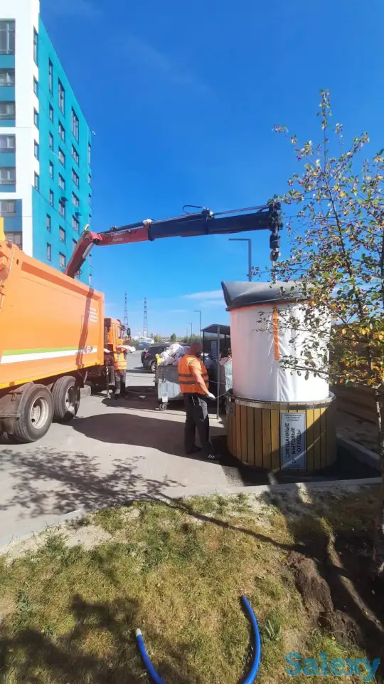 Мусорные контейнеры заглубленного типа, фотография 2