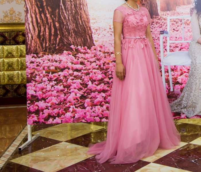 Вечернее платье на прокат и продажу, фотография 2