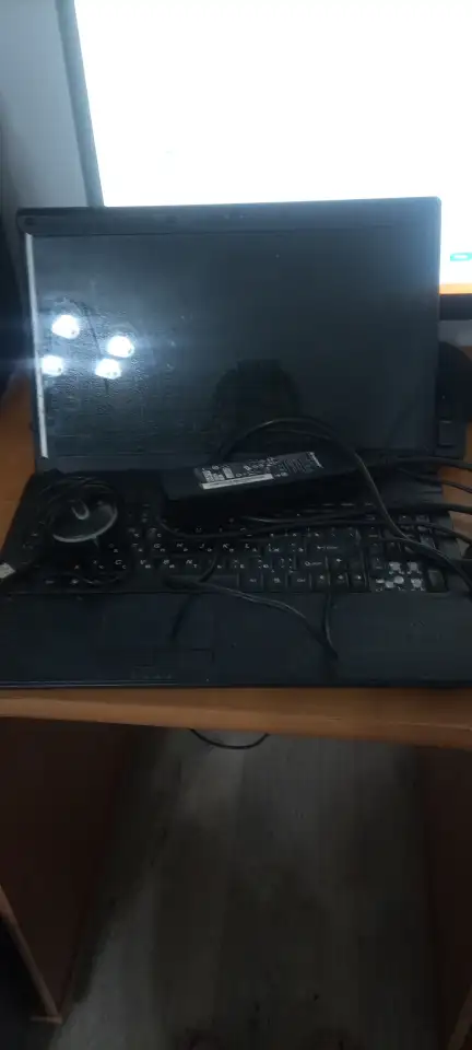 Продам срочно ноутбук и смартфон, фотография 4