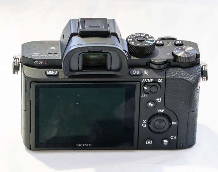 Sony Alpha a7R II беззеркальных цифровых фотокамер (только корпус), фотография 3