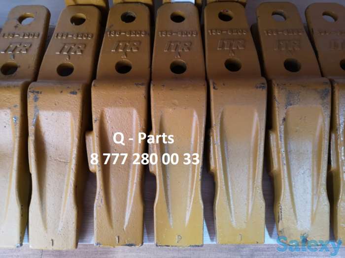 Зубья ковша на экскаватор-погрузчик Caterpillar 428 (C, D, E, F), 432 (C, D, E, F) Кат, Cat, фотография 1