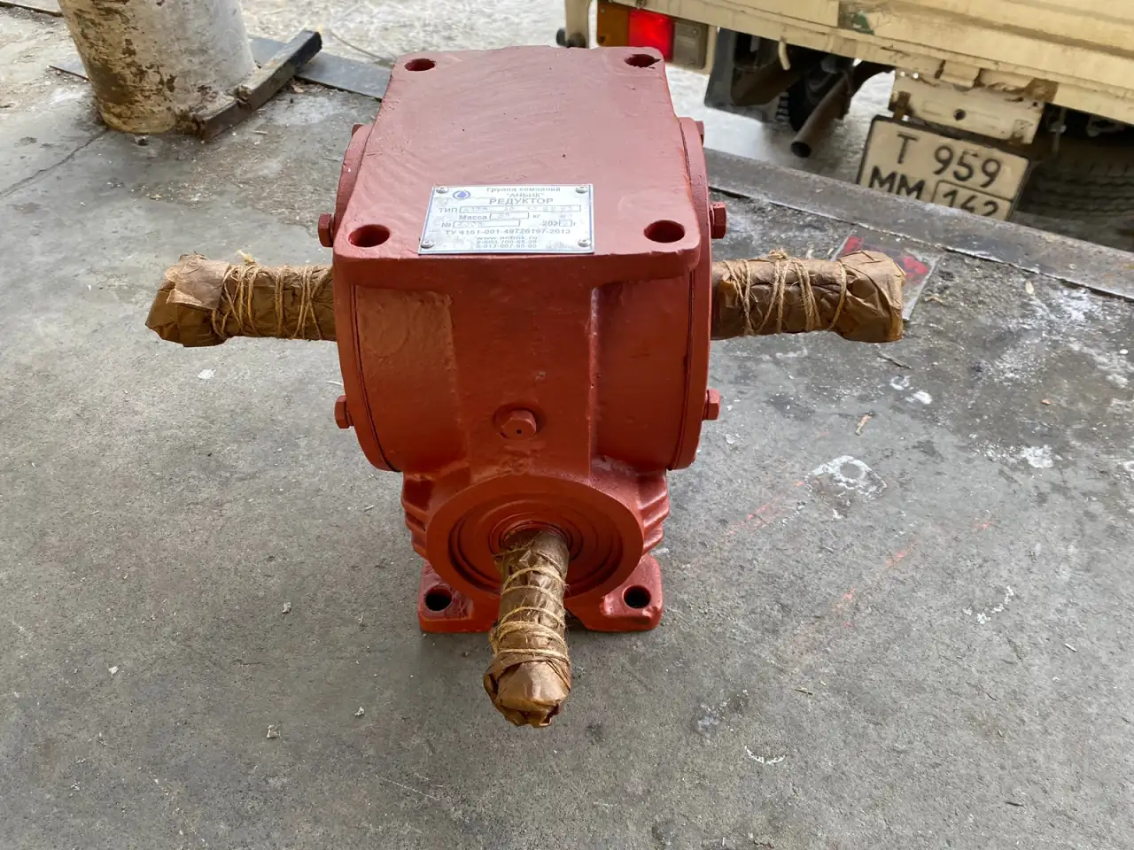 Редукторы, насосы, тормоза, электродвигатели, фотография 2