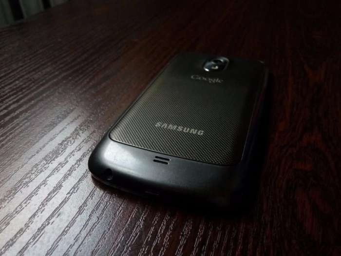 Samsung Galaxy Nexus, фотография 2