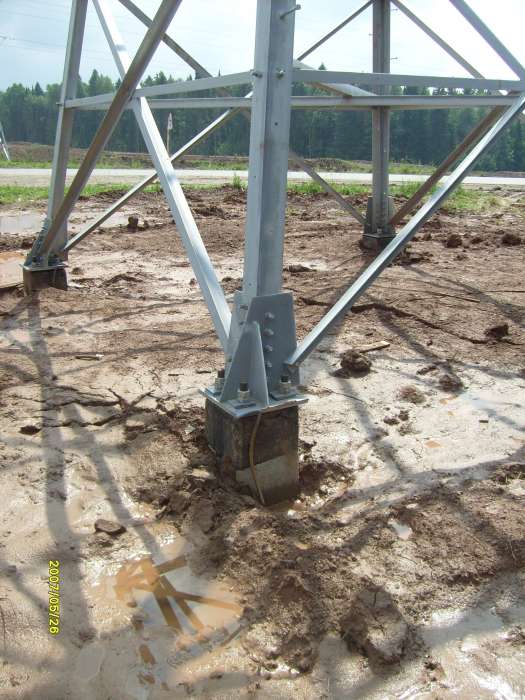 Опоры ЛЭП металлические, фотография 5