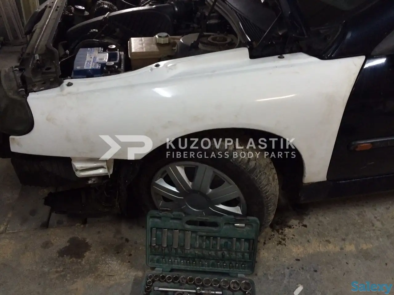 Крыло на Рено Laguna 1 из стеклопластика., фотография 2