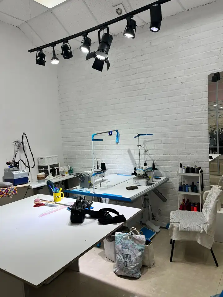 Швейное ателье Happy Tailor  Пошив, реставрация и ремонт одежды, фотография 1