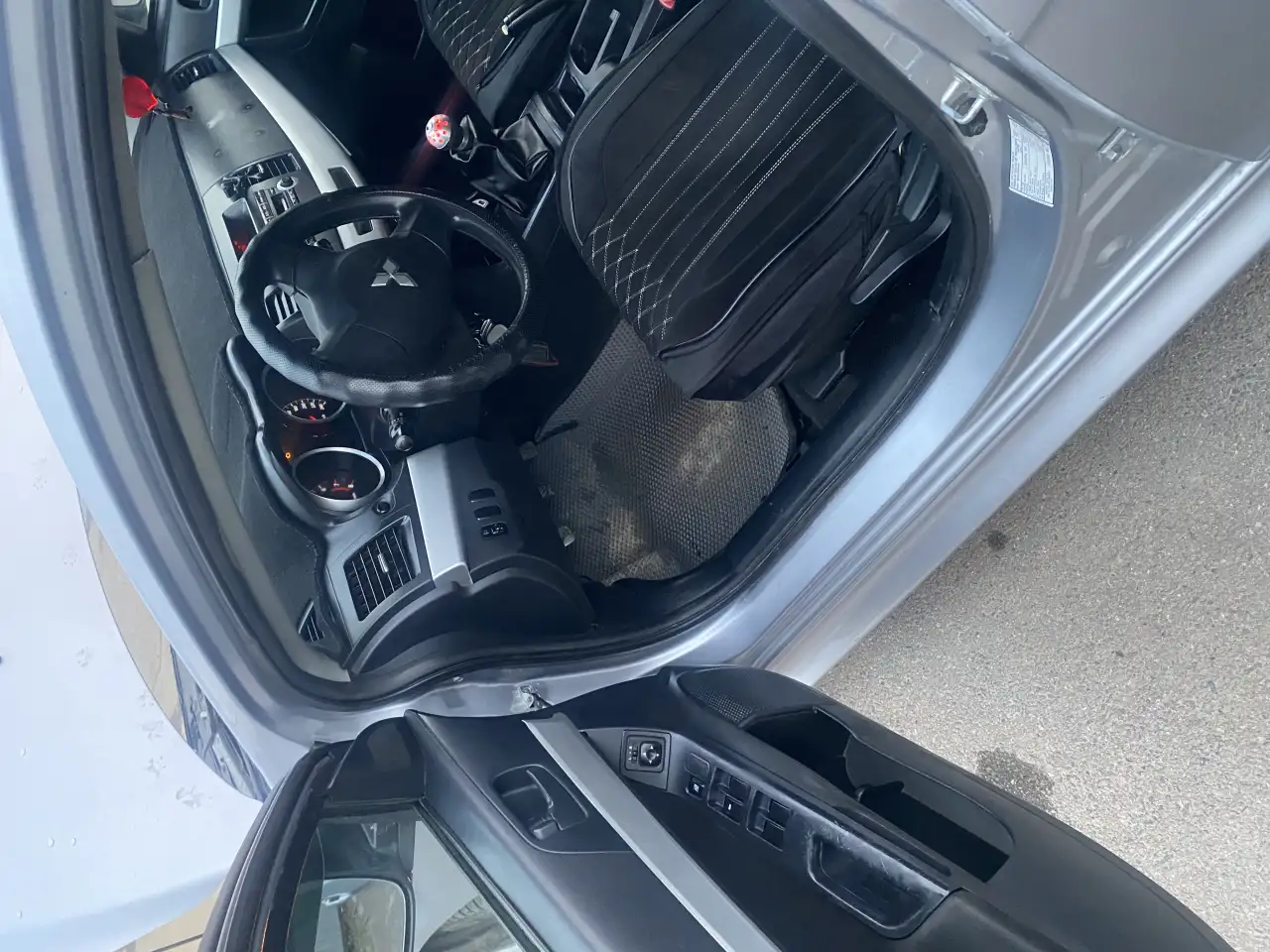 Продам машину Mitsubishi Lancer, фотография 3