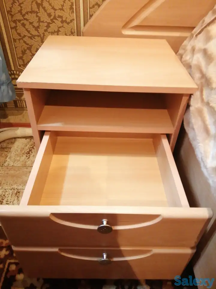 Продам недорого прикроватные тумбочки, фотография 2