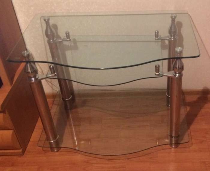 Продам стеклянный стол для телевизора , фотография 2