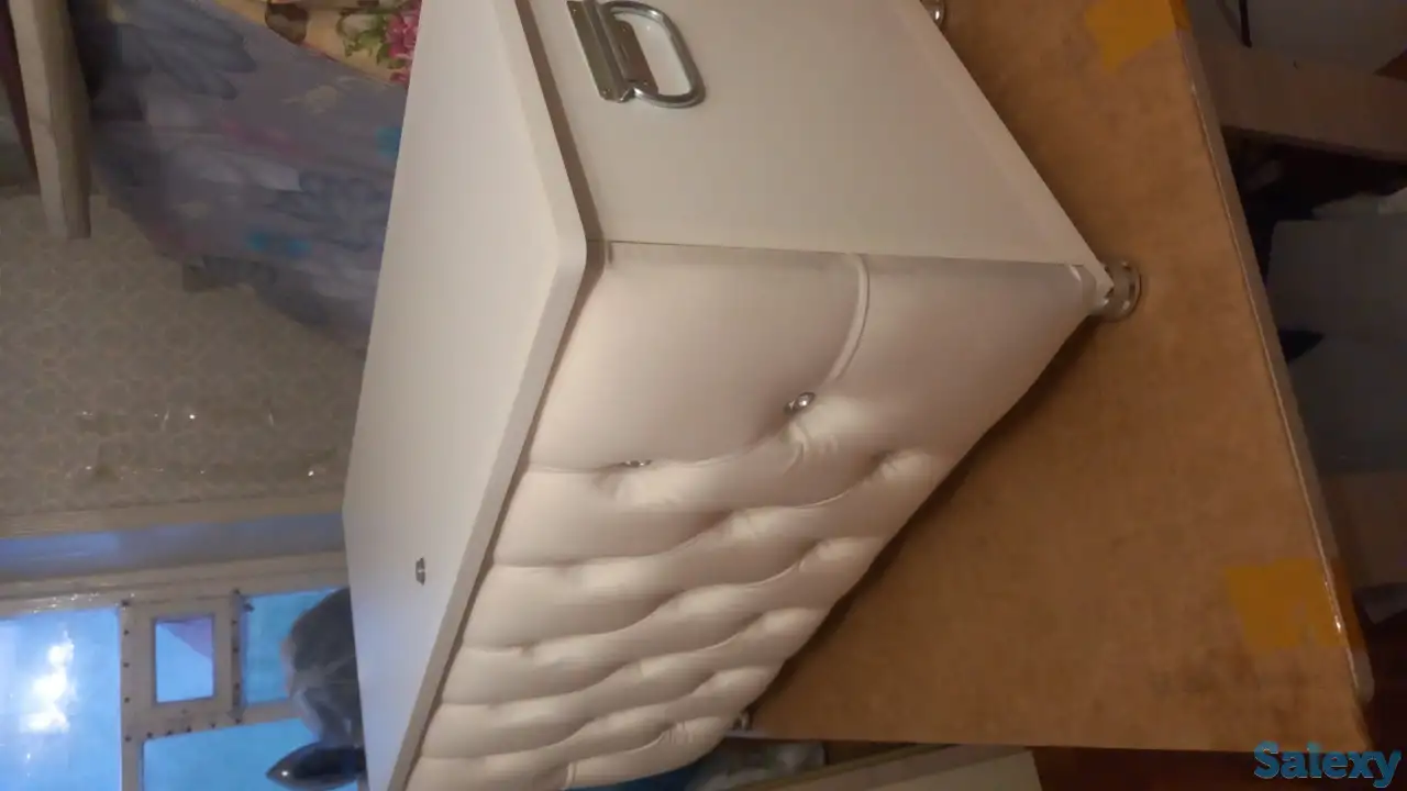 Продаю Сундуки пуфики . Делаю на заказ мебели и реставрирую старые Сундуки диваны кресла, фотография 3