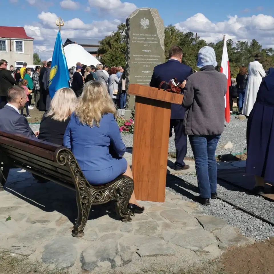 Скамья чугунная  Лавочка чугунная, фотография 2