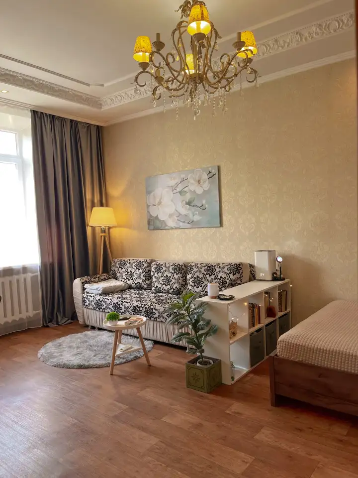 ПРОДАЖА! Светлая квартира в кирпичном доме в районе ДКМ, фотография 1