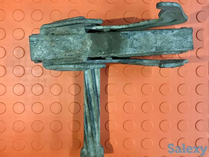 Универсальный замок для крупнощитовой опалубки пилосио, трио, крокодил, фотография 2