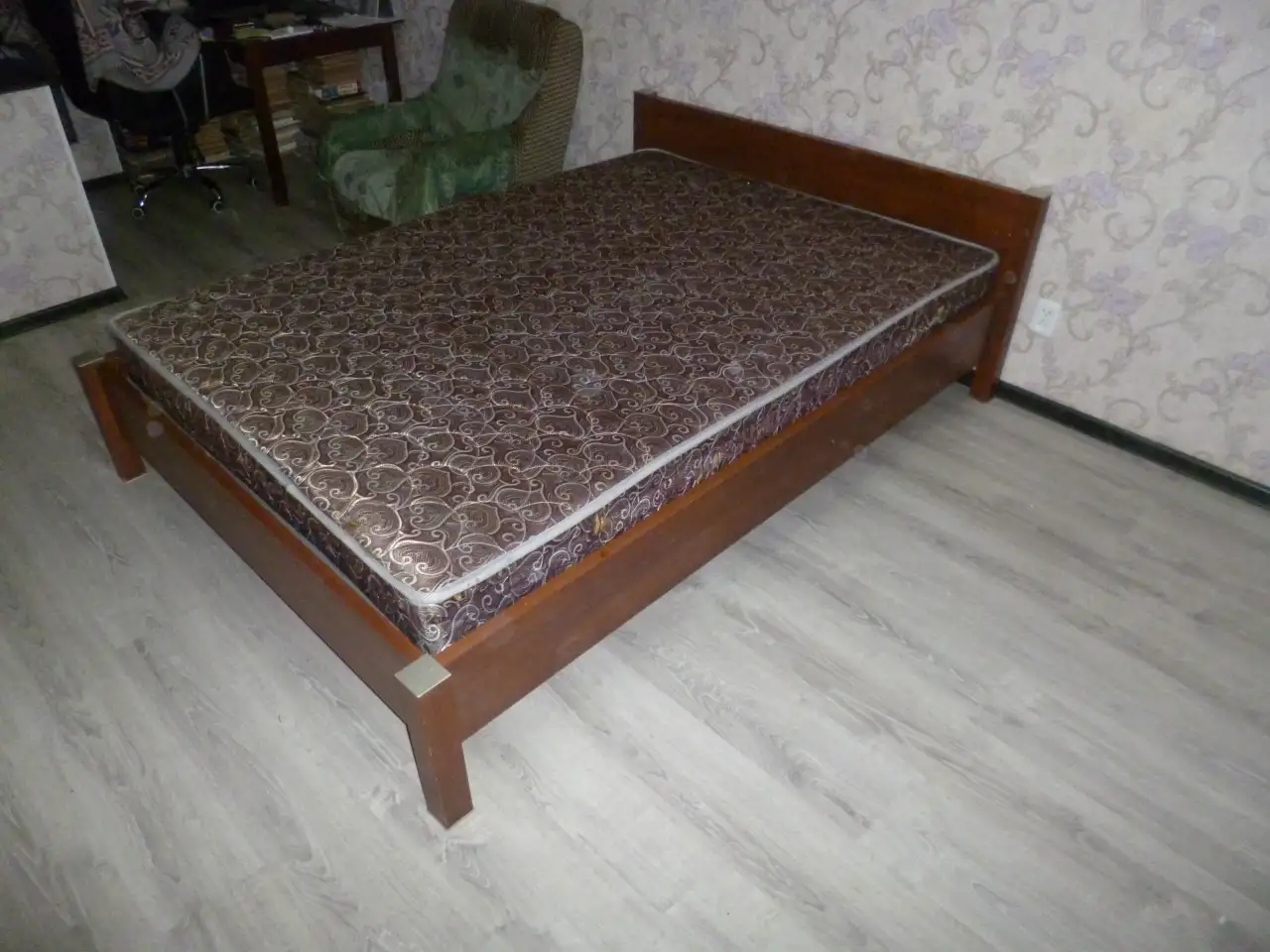 Кровать двуспальная, фотография 1