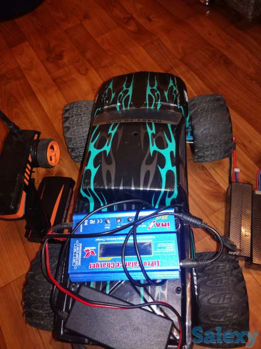 Продам машинку на пульте управления, фотография 2