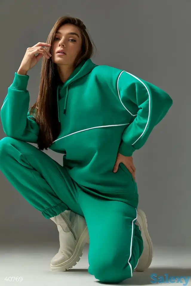 Яркий зеленый костюм на флисе, фотография 1
