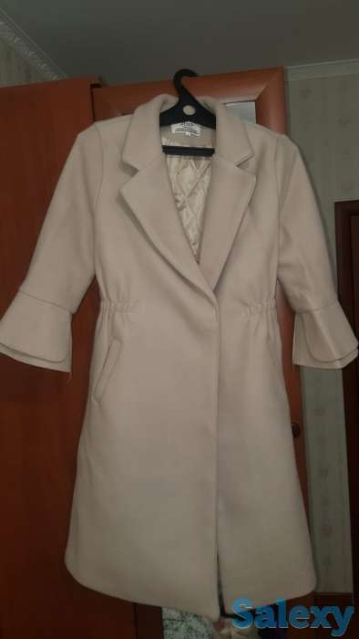 Пальто (черное, молочное, красное), фотография 3