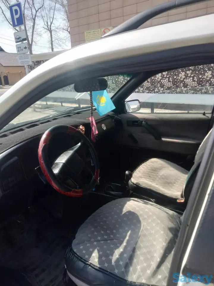 Продается пассат б3 универсал,, состояние хорошее по запчастям работы авто вложений не требует все сделано ,,, фотография 8