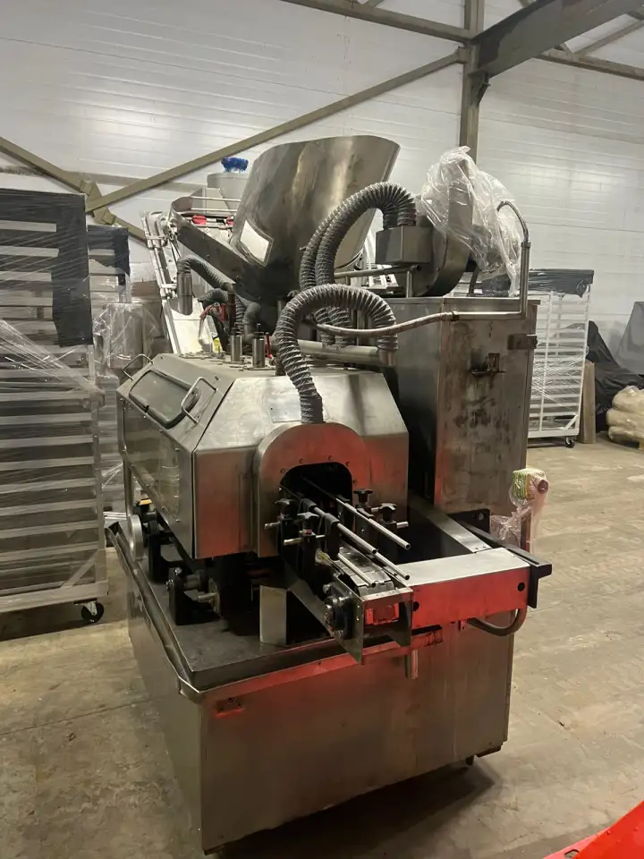 БУ Укупорочная машина крышек Twist-Off INDEX 6 пр-ва Болгария., фотография 1