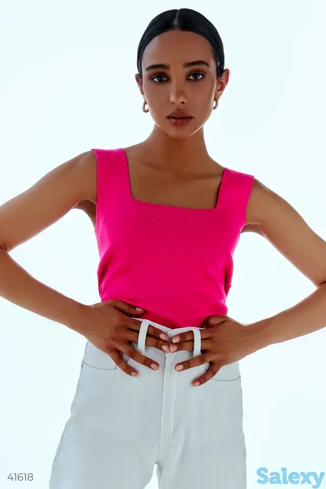 Яркий трикотажный топ, фотография 1