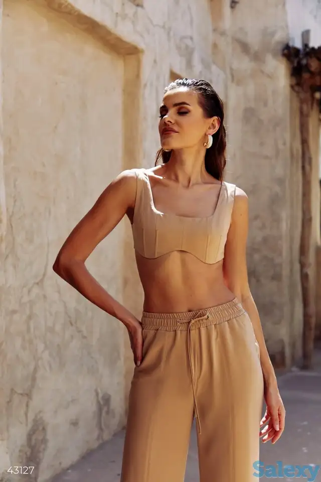 Топ со шнуровкой, фотография 1