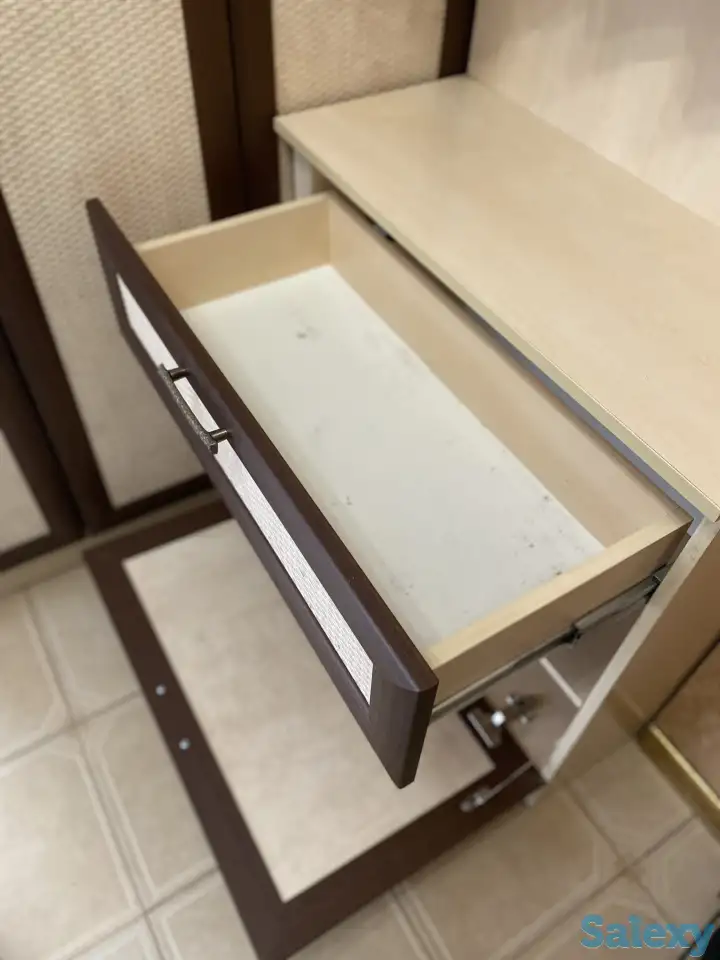 Продам прихожую в хорошем состоянии!, фотография 3