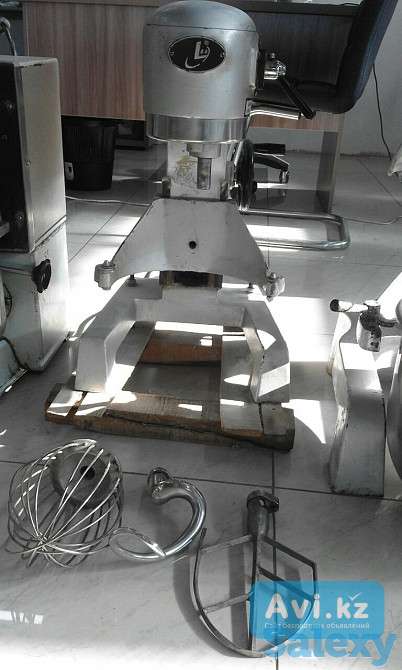 БУ: Миксер Xinfeng B10GF, фотография 1