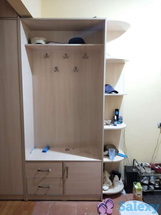 Срочно продаю прихожую и кухонные шкафы, фотография 1