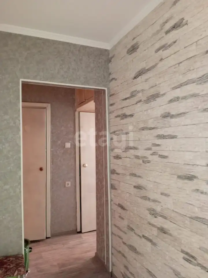 Продажа квартиры, 15 мкрн. 15 дом, фотография 2