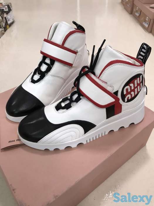 Miu Miu, фотография 1