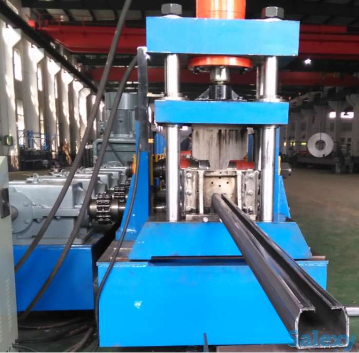 Оборудование по производству балки(направляющей шины) для откатных ворот  из Китая, фотография 1