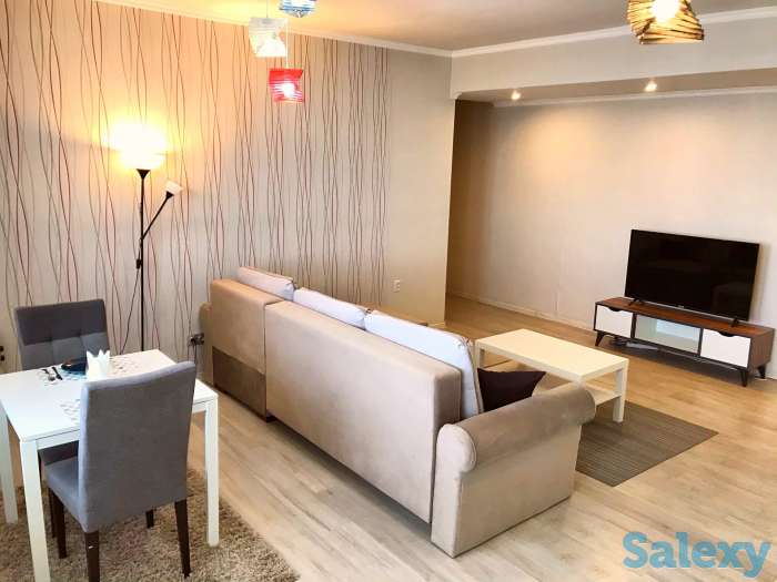 2- комнатная квартира посуточно на Розыбакиева 289 в ЖК 