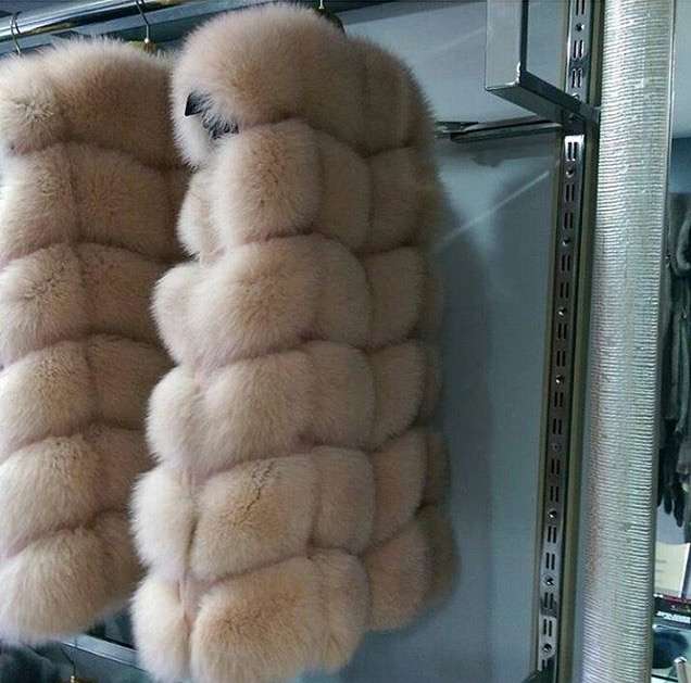 Жилетки меховые Турция , фотография 7