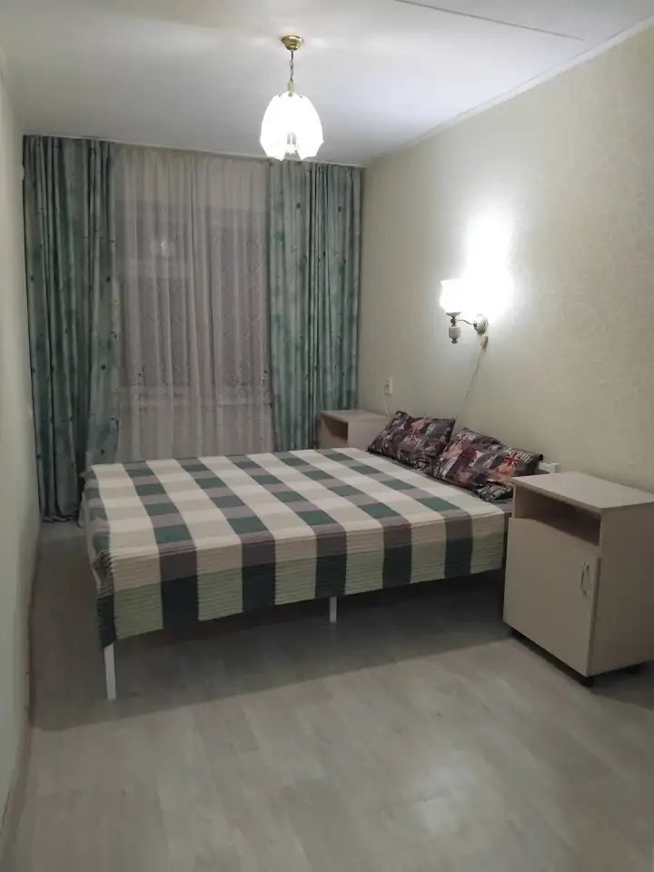 рядом Море. Пляж песчаный, парк. 2х комн.кв. 2 мкр 21 дом посуточно, фотография 12