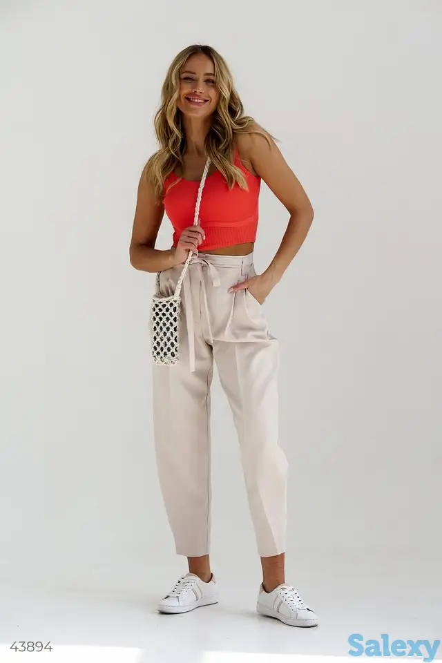 Летний топ кораллового оттенка, фотография 1