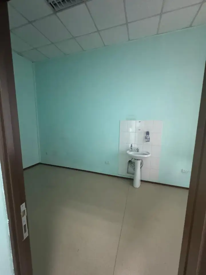Аренда офисных помещение, пр. Назарбаева 130 угол ул.Жамбыла, фотография 3