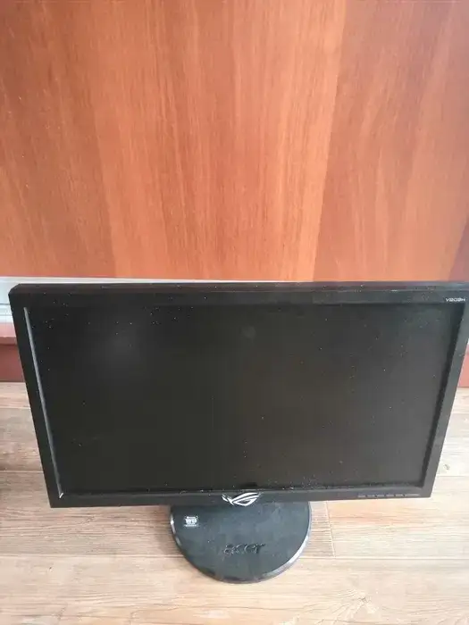 5 мониторов на запчасти, фотография 2