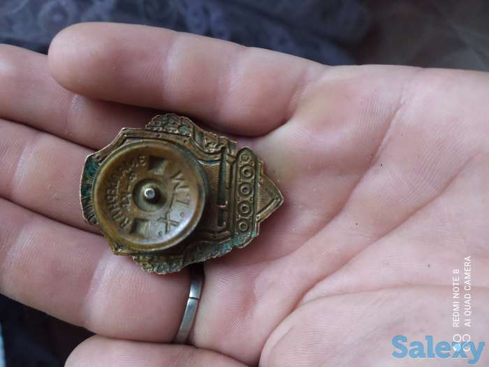 Продам значок, фотография 2