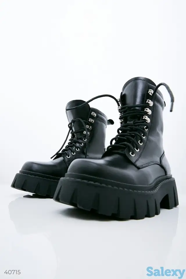 Ботинки на шнуровке из натуральной кожи, фотография 1