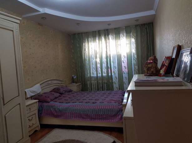 Продам квартиру (3 комнаты), Район Болашак, фотография 7