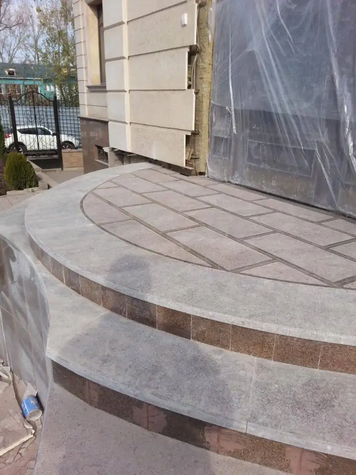 Ремонт и реставрация травертина. Ремонт фасадов, лестниц, входных групп. Консультация и замеры - бесплатно, фотография 4